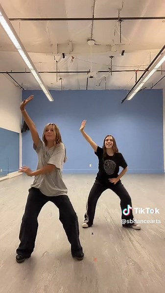 Lets take it back 🔙 Whip it dance challange ⭐️DC: @Is that Jas?? #whipitdancechallenge #youbelonghere #sbdaseason26 #fypシ