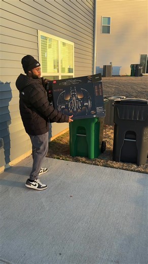 Throw that @LEGO box out 2026!! #lego #recycle #batwing #afol #2026