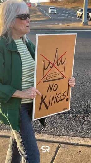 Protesters gathered Tuesday afternoon at the intersection of Higdon Ferry and Section Line roads to oppose U.S. military intervention in Venezuela and the removal of President Nicolas Maduro. • • • • • • #TheSentinelRecord #hotspringsarkansas #HotSpringsAR #hotspringsnationalpark #HSAR | The Sentinel-Record
