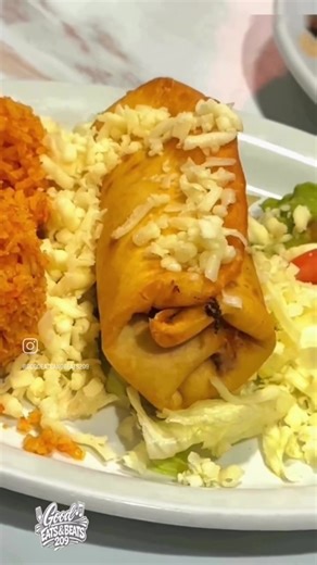 🎧🌮 Good Eats & Beats 209 Review Casa Flores 🌮🎧 Casa Flores is more than just a place to eat,it’s a Valley tradition built on family, community, and love passed throughout the years. From sizzling fajitas and classic combination plates to fresh seafood and tequila pours, every dish carries the same heart no matter the location. You don’t just taste the food here, you feel the history behind it. Good Eats & Beats 209 puts this one on repeat. #CasaFlores #GoodEatsAndBeats209 #ValleyTradition #M