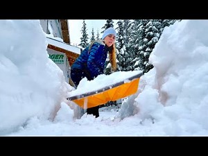 DIGGING OUT - Real Off-Grid Living