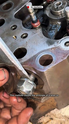 simple way to remove the feed tube #technique #leverage #remove #mechanical #ideas
