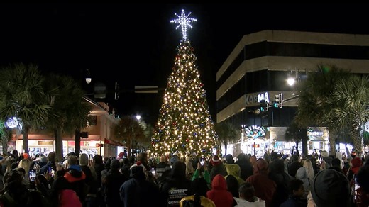 Myrtle Beach Christmas festivities begin with tree lighting ceremony
