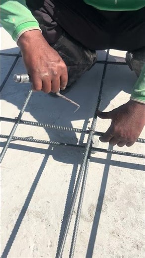 Tie Rebar Slab #construction #building #civilengineering #concrete #machinery #rebar