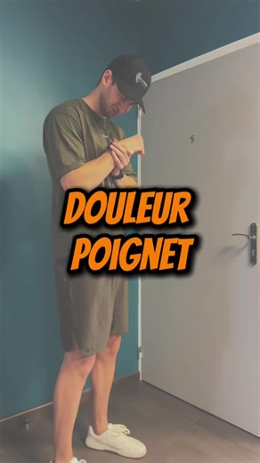 Douleur poignet/ wrist pain - Élastique mobilisation - Grip doigts Le travail de mobilité est un travail global, ce ne sont que des exemples et une partie du travail. Test ces exercices et dis moi en commentaire ce que tu en penses ⬇️ Tu as des douleurs ? 😩😰 Si tu veux tenter l'expérience de la rehab en ligne, tu n'as qu'à nous DM 📱 #SuiviÀDistance #halterophilie #RenforcementMusculaire #renfo #muscle