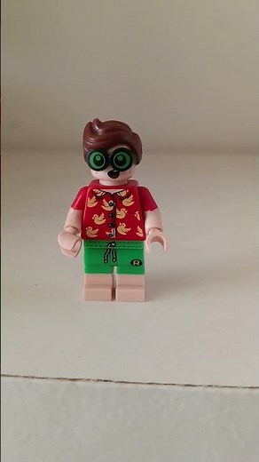 Vacation Robin (The LEGO Batman Movie) - My Lego Collection - DC Comics