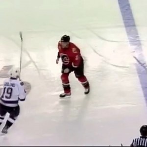 Jarkko Ruutu tripping Dion Phaneuf will always be hilarious 🤣🔊 | Gino Hard