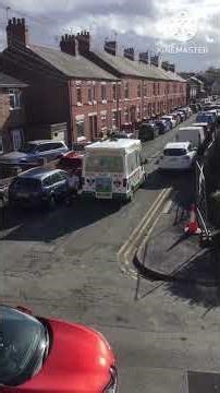 Deeside Creameries Ice Cream Van Sound of Engine #auto #icecreamvan #shorts