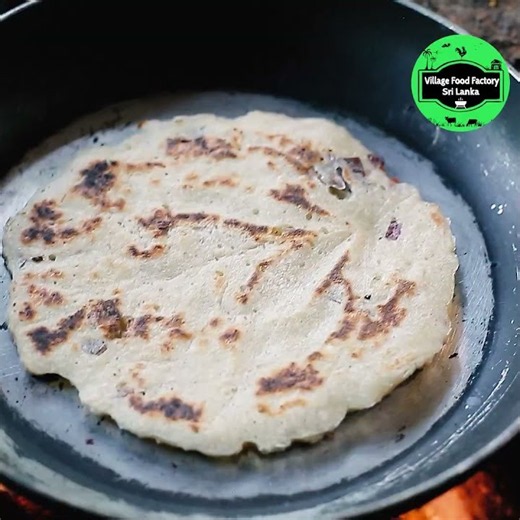 Village-Style Pol Roti & Lula Fish Curry | Sri Lankan Coconut Roti