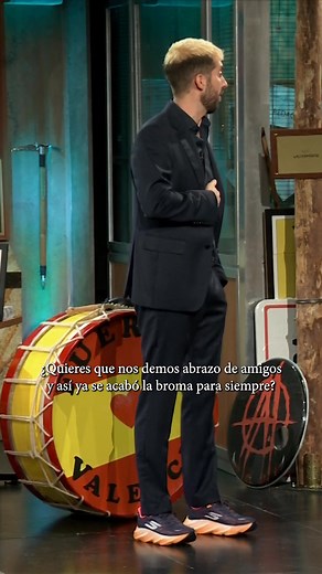 La de víctimas que se ha cobrado el coche de Broncano para ganar esta nueva amistad. #LaRevuelta #DavidBroncano #coches #amistad | La Revuelta
