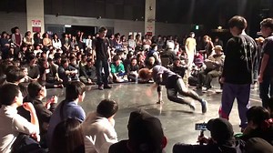 ダンスバトル！東京のクラブチッタでのライブパフォーマンス