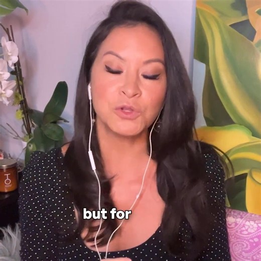 Friends. Meet my friend, Dr. Jess O'Reilly. This Canadian author and TV phenom is Tinder Canada's Relationship Expert. I knew this community deserved a little slice of her brilliance after we spoke together last year. The woman pulls no punches and is clear - there's no easy way to a successful, healthy relationship. As superficial relationships become more easily accessible, Jess and I talk seriously about what it takes to reconnect and feel seen in this lonely world - everything from sex, love