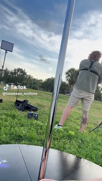 This is your sign to do a vibey outdoor pole photoshoot. Follow Vanlanvisuals on Instagram 📸 #shewasafairy #fyp #foryoupage #poledancers #poledance #photography