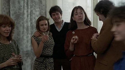 A.Nos.Amours.1983.FRENCH.BRrip.XviD.AC3-S.V.www.Film-streamingvfhd.com