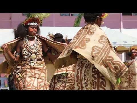 Oro Province Cultural Group dancers