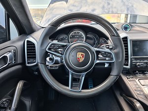 Auto hupt, wenn der Airbag angeschlossen wird - PFF