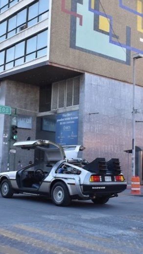 #backtothefuture #volveralfuturo #delorean #deloreantimemachine #mcfly #monterrey #nuevoleon | Hugo J Peña