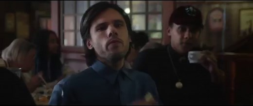 Orelsan et Stromae : "La Pluie", le clip qui grave leur duo dans le marbre