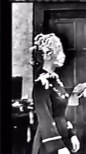 Pie in the face to Audrey Meadows on The Honeymooners #pieintheface #piethrowing #womanpied