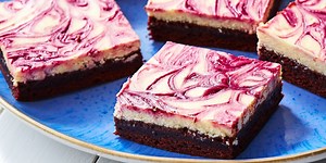 Blackberry Cheesecake Brownies Will Make You Swoon