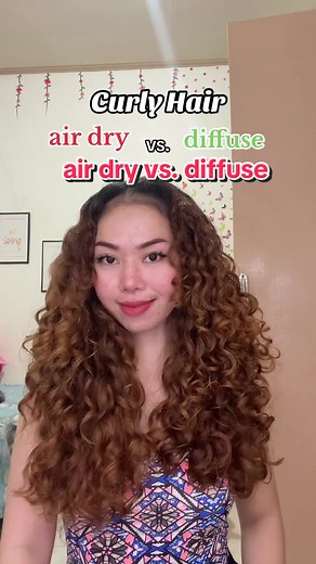 air dry vs. diffuse📌 Watch the difference👀 Air dry for a natural flow or diffuse for defined bounce – the choice is yours! 💁‍♀️✨ #curls #curlyhair #airdry #diffuser #difference #curlyteacher❤️