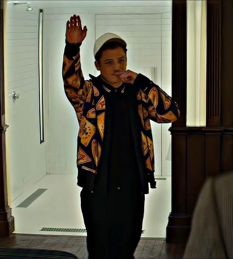 "How should one pay respect like a German nobleman, like Adolf Hitler or ...?" 💀🔥 #trending #shorts