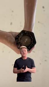 16K views · 140 reactions | If you’ve been using a regular pepper grinder all your life, you have no idea what you’re missing... Here's why HexClad HexMills are the best on the market: ✅ 10 Adjustable Grind Settings ✅ More Pepper Per Crank ✅ No-Mess Bottom Cap ✅ Easy Refills ✅ Lifetime Warranty These are the last salt and pepper grinders you'll ever need to buy. | HexClad | Facebook