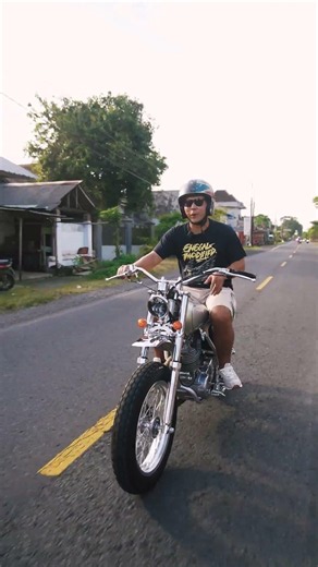 TEST RIDE SR 400 FLAT TRACKER