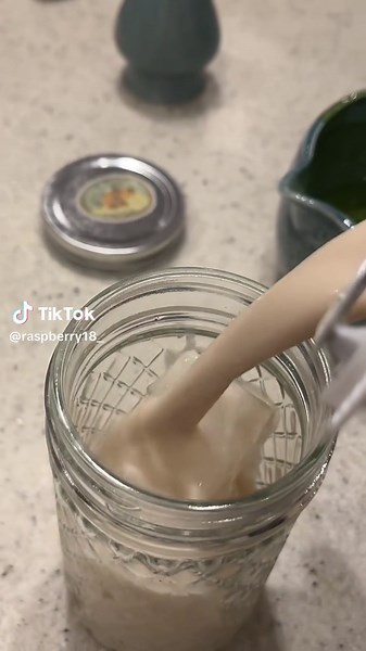 ‏الماتشا من @اكسيلسو - Excelso - #ماتشا #حليب_شوفان #matcha