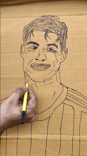 Drawing Cristiano Ronaldo & Doing His SIUU Celebration! ⚽🔥#shorts #cristianoronaldo #trending #art