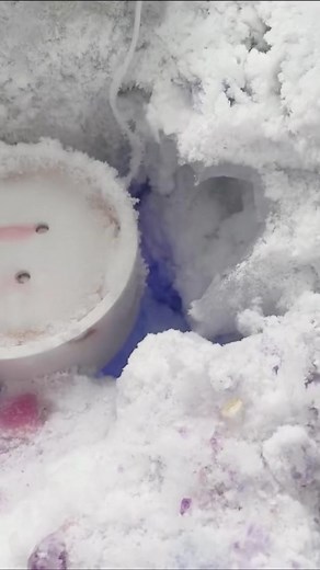 #ASMRFrozenWater #IceEatingASMR #CrunchyASMR #IceSounds #FrozenASMR #IceCrunch #SatisfyingASMR #ColdASMR #FreezingSounds #IcyCrush | ASMR Frozen Water