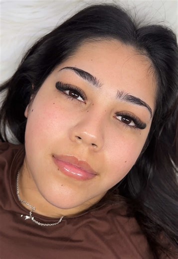 HAGAMOS UN VOLUMEN 3D SUTL🎥🖤☕️ #extensionesdepestañas ##volumen #lashista #pestañas #lashes