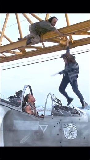 #movie “Would YOUR dad do this? 😂 ‘BRB, hijacking a jet’ vs. ‘Call 911’ 🚑#short ”