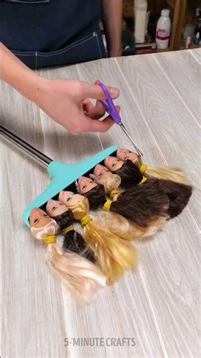 Turning Old Dolls into a Broom?! Genius DIY Trick! 😱🧷