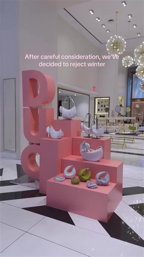 Who’s in? 💐 #katespadeny #spring