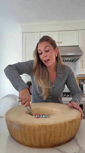 YES, you CAN eat moldy cheese!! Here’s how… Before you panic and toss away moldy cheese, watch this 🧀🧀 Hard cheeses like parmesan are dense and mold doesn’t penetrate deeply the way it does in soft cheeses. You CAN scape off the mold and still eat it 😱🤯 Here’s what to do: 🧀 Cut at least 1” around and below the mold 🧀 Use a clean knife to do this 🧀 Wipe cheese down with some vinegar to disinfect it and prevent mold from regrowing 🧀 Rewrap properly so the cheese has a breathable environmen