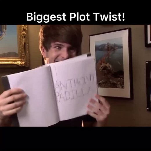 Channel: Smosh. Video: Real Death Note! #smosh #deathnote #plottwist #twist#fy #foryoupage #foryou