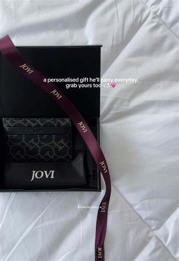 Engraved Name Card Holder: A Thoughtful Birthday Gift