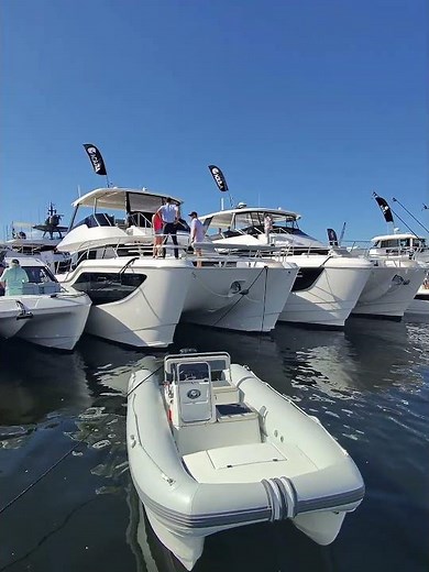 Aquila 46 Debut – Aquila Display at FLIBS – YachtBuying101.com
