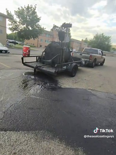 Sealcoating Techniques for Long-lasting Driveways