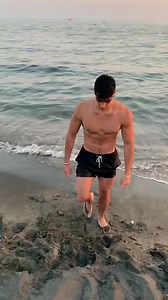 13K views · 789 reactions | #fitness #model | Men | Facebook