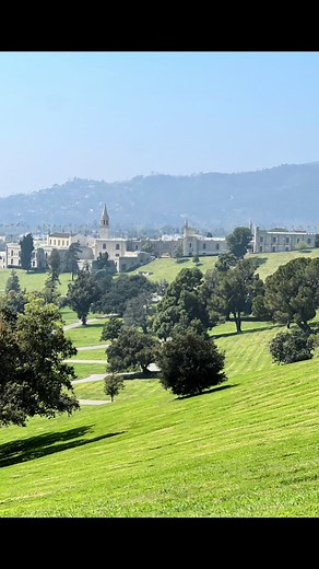 Admiring this gorgeous day today at our Glendale Park while assisting a family. Our Glendale location has been serving families for over 100 years 🤍 #forestlawn #forestlawncemetery #forestlawncemeterycovina #forestlawncemeterycypress #forestlawncemeteryhollywoodhills #forestlawncemeteryglendale#privategarden #scenic #views #wallcrypts #garden #niches #cemetery #cemetery #property #investment #preplan #preplanning #planahead #burial #burialground #cremation #funeral #funeralservice #funeralpacka