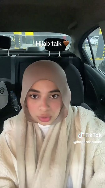 Beautiful Hijab Trends and Winter Outfits | Hijab Talk 🤎