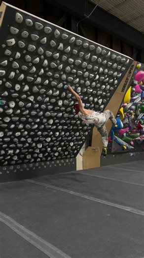 #bouldering #climbing #rockclimbing #gymclimbing #climblife @Darc Sport