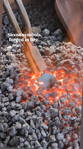 ✨ The smiles say it all — proud faces with the symbols they forged. This forging workshop brought together people living with dementia and their carers to create Saxon-inspired metal symbols with @reforgedblacksmiths. Drawn from the Staffordshire Hoard, designs like the boar, horse and serpent once decorated Saxon shields and armour, carried into battle for power and protection. This is just one of many community groups whose symbols will join together in a shield of unity for Tamworth Castle. C