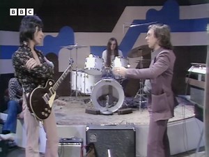 1974: JEFF BECK's Guitar Setup | Five Faces of the Guitar | Classic BBC Music | BBC Archive | Cadillac Zack Presents The Best Blues In Southern California