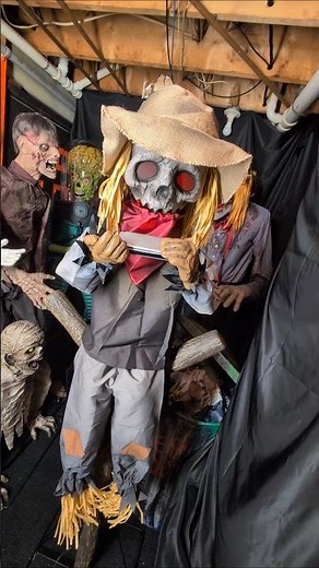 Spirit Halloween 2026 Harmonica Hank Animatronic Demo Scarecrow Skull Pumpkin Patch Harvest Prop
