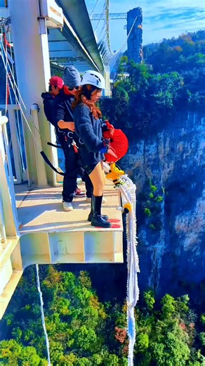 Bungee Jumping: A Thrilling Experience