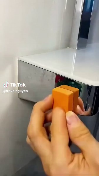 Removes calcium deposits in your bathroom and kitchen, making cleaning easy #magiceraser #stainremover