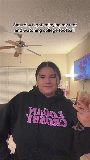 anyways… go dawgs I guess!! #fyp #foryoupage #enjoyingmyrent #collegefootball #godawgs